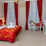 Resovia Residence Hotel***